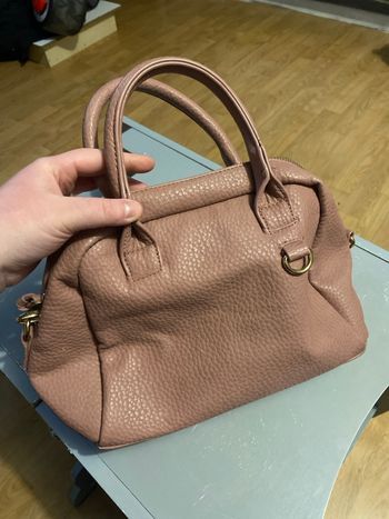sac à main / sac à bandoulière rose bershka 
