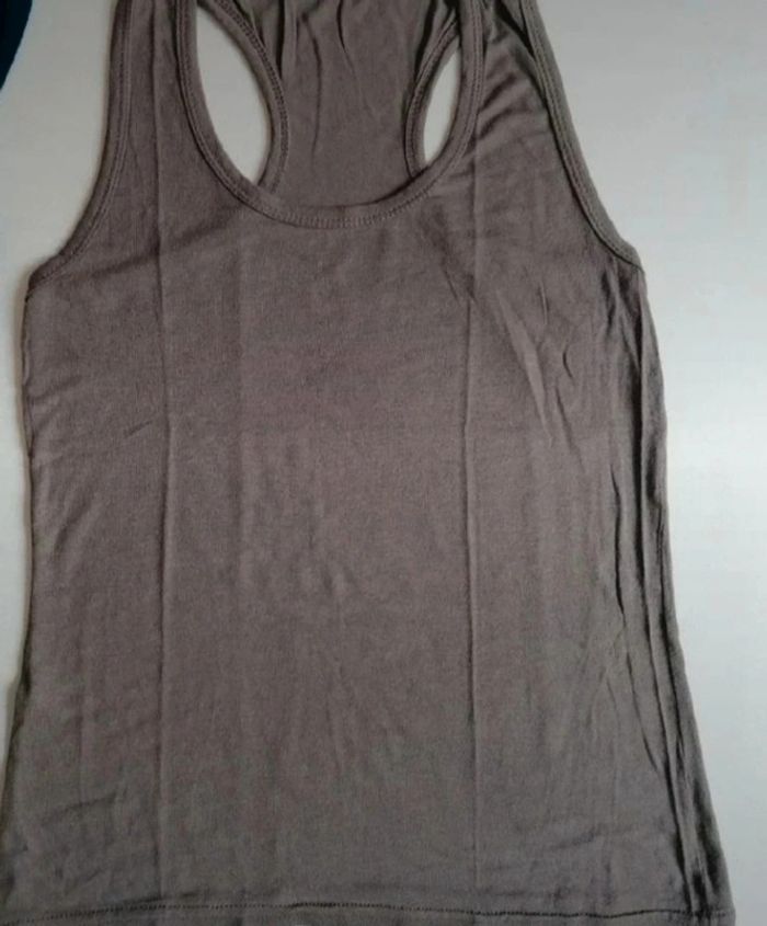 Lot de 2 débardeurs taille S - photo numéro 3