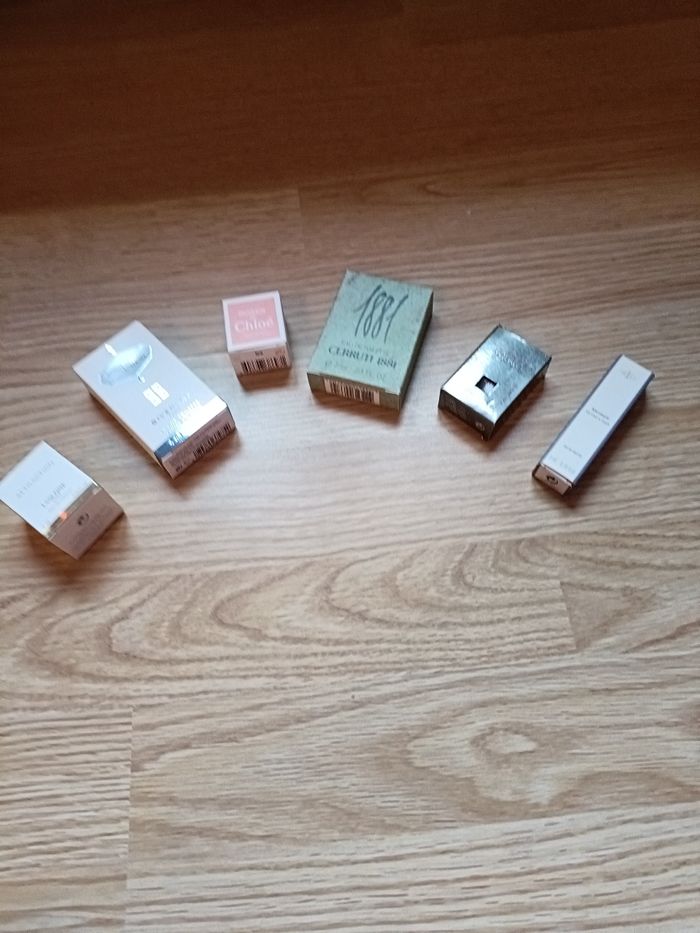 LOT DE 6 MINIATURES DIFFERENTES MARQUES