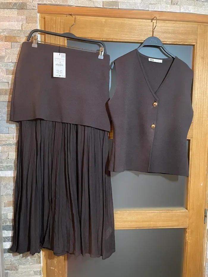 Magnifique, ensemble, jupe et pull Zara, taille XL - photo numéro 2