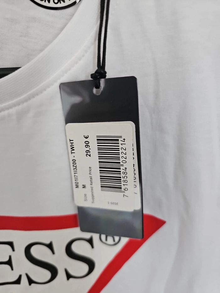 🔥T shirt Guess Taille M - photo numéro 4