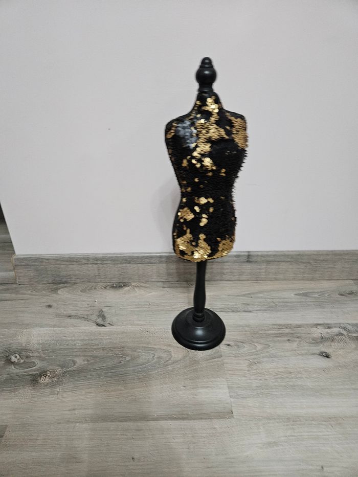Statue à sequin