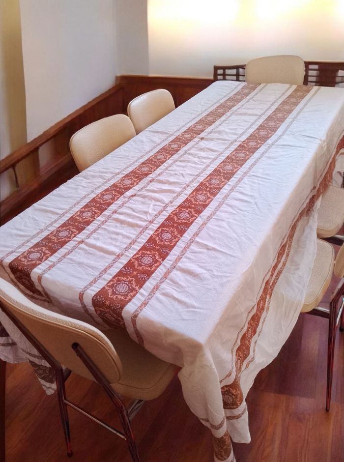 Grande nappe brodée rétro vintage 70's