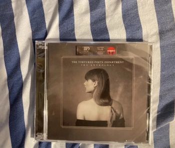 Album Taylor Swift édition spécial Target TTPD