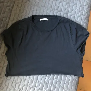 Crop top noir Pull & Bear en M