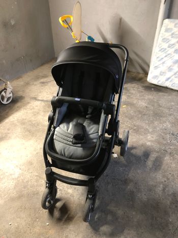 Poussette trio chicco best friend