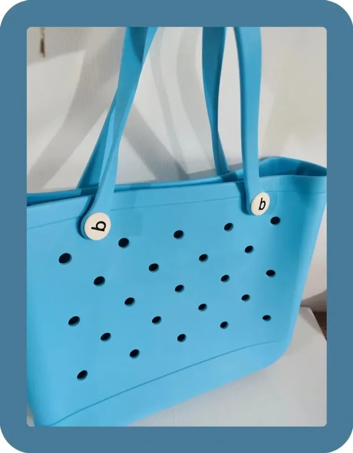 Sac fourre tout bleu clair, très bon état, 35x30cm - photo numéro 2