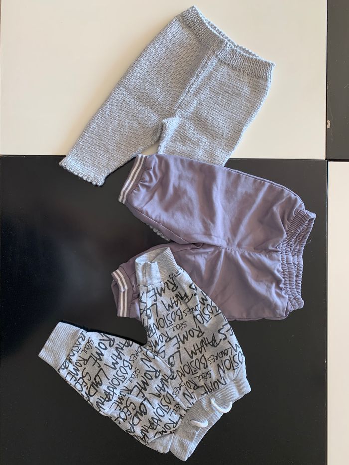 Lot 3 pantalons gris 3 mois