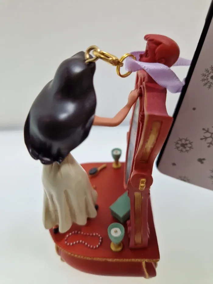 D321- figurine Sketchbook Ornament - Ursula/Vanessa - photo numéro 5