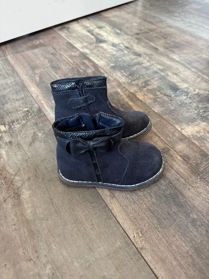 Bottines taille 22