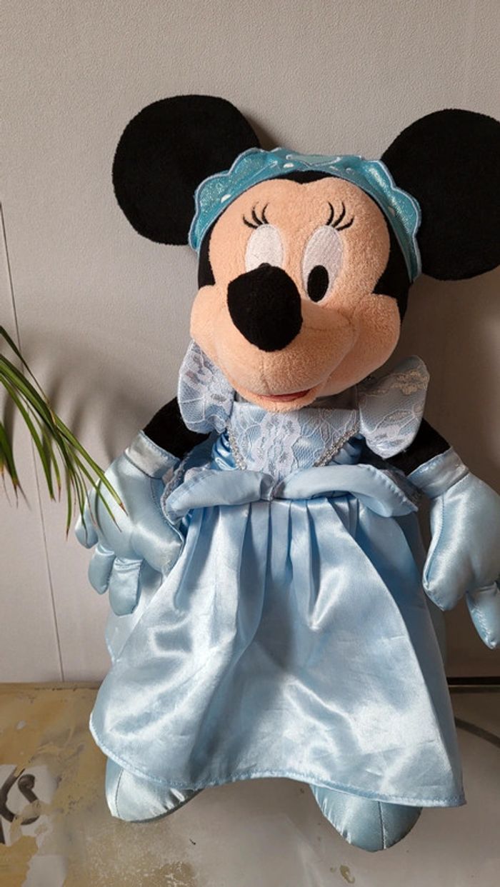 Minnie princesse bleue