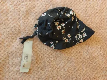 Bob / chapeau IKKS 46 cm