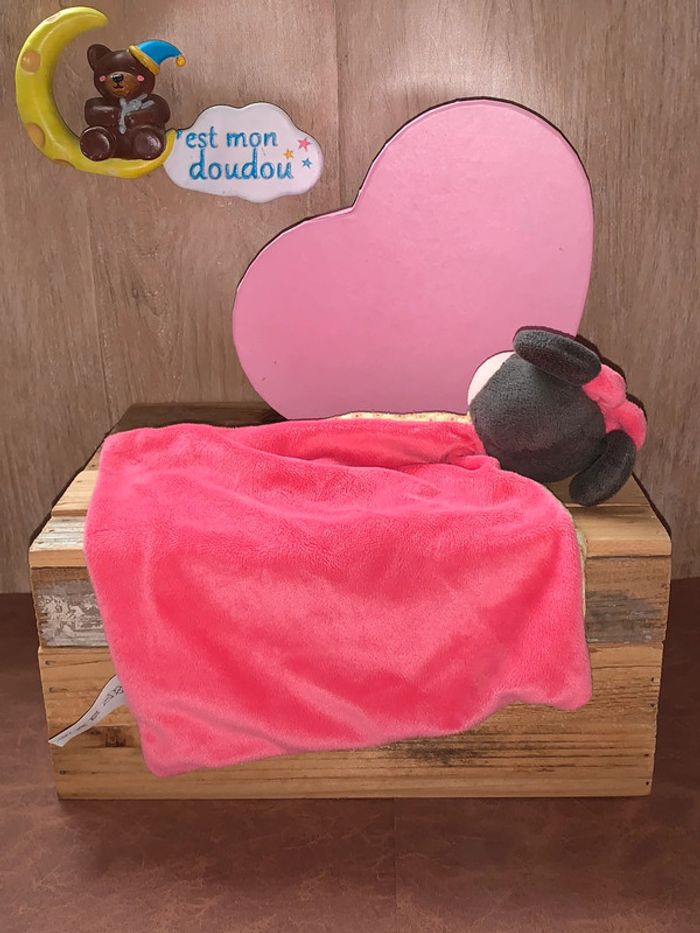 DY357 doudou minnie disney - photo numéro 2