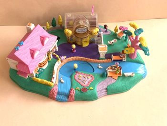 Polly Pocket Magical Movin’ Pollyville 1996 - photo numéro 2