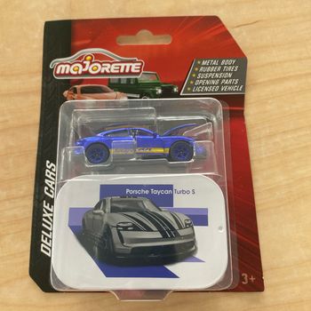 Miniature majorette Porsche Taycan Turbo S