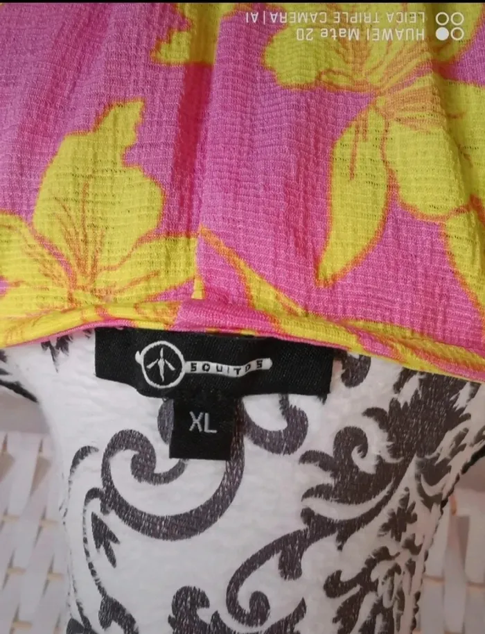 💕Jolie blouse rose poudré aux motifs floraux jaune acidulé avec collier femme TXl / 42 mosquitos 💕 - photo numéro 10