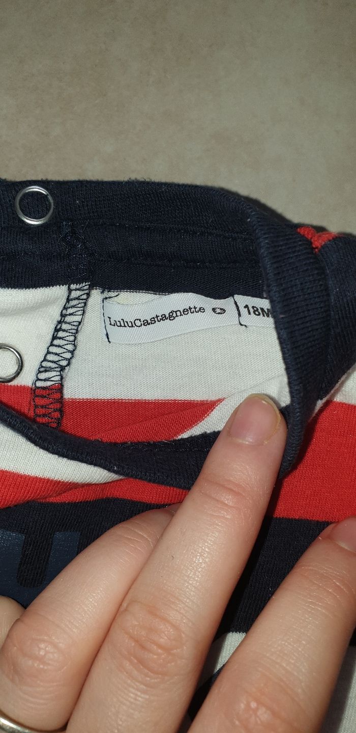 Tee shirt très bon état - photo numéro 3