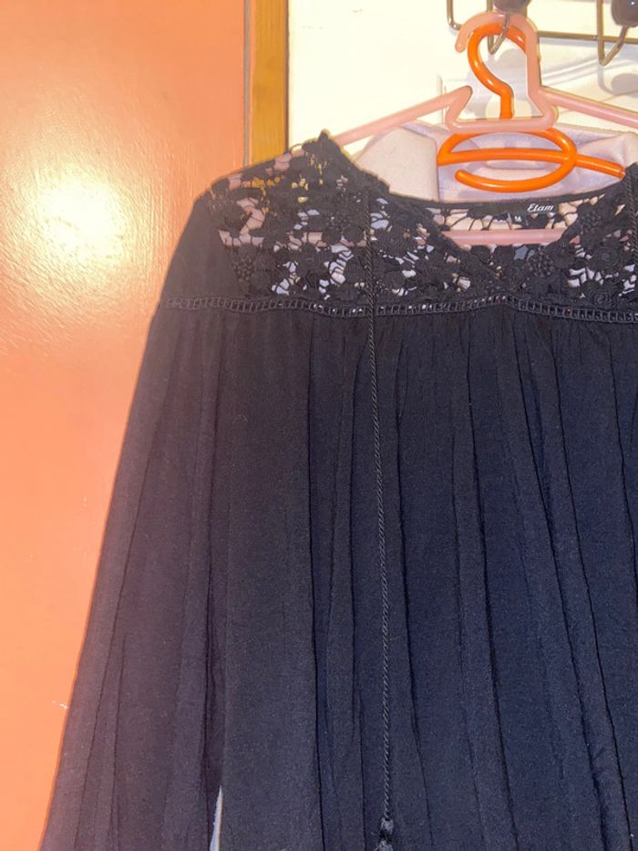 Blouse noir a dentelle - photo numéro 3