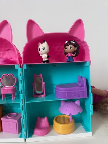 La maison de gabby chat