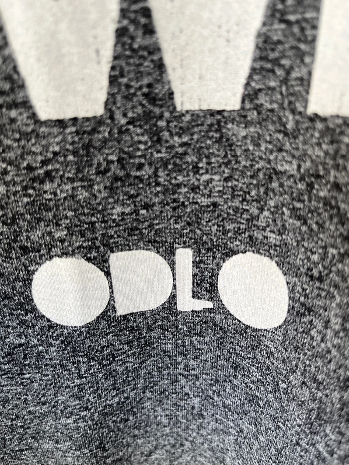 T-shirt de Running Odlo. L. Gris. Excellent état. - photo numéro 3