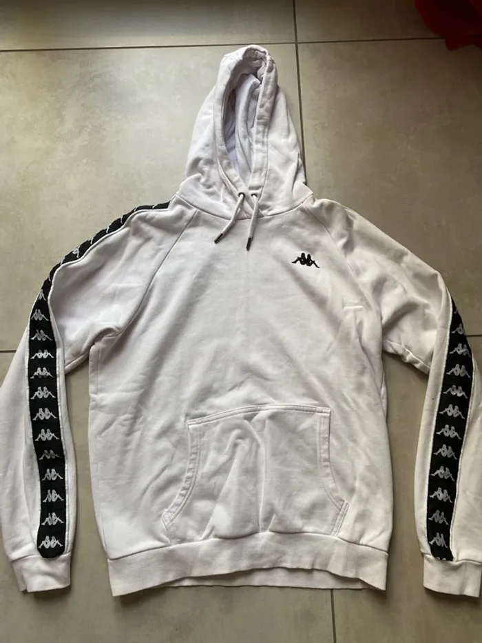 Sweat noir blanc Kappa M