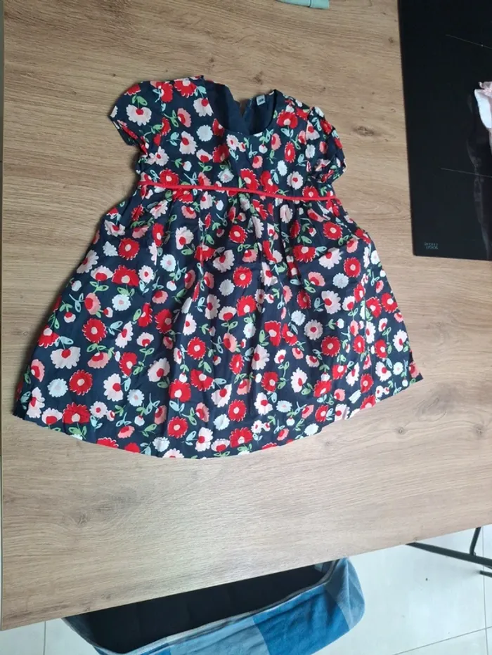 Lot de 8 robes été 18 mois fille - photo numéro 4