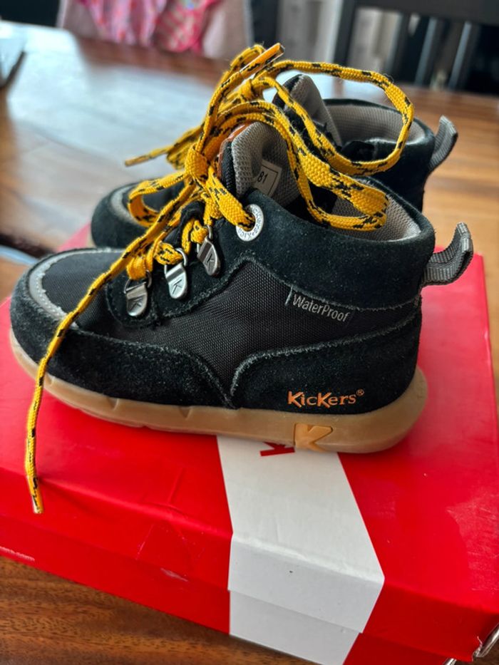 Chaussure kickers pointure 23 neuve - photo numéro 4