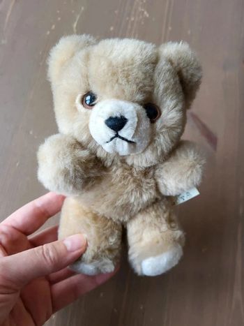 Petit nounours en peluche Althans Club