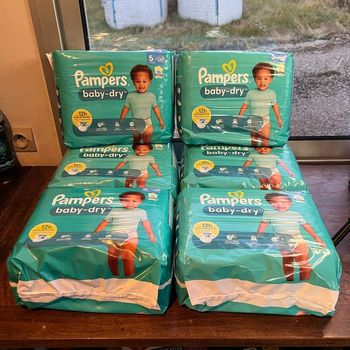 Couche taille 5 Pampers Baby Dry : 234 couches (6*39)