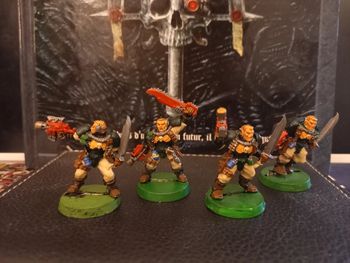 4 scouts métal armes de cac warhammer space marines