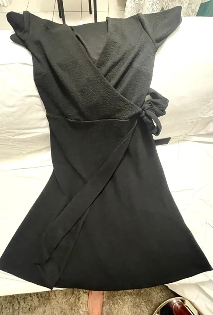 Magnifique robe H&M noir - photo numéro 13