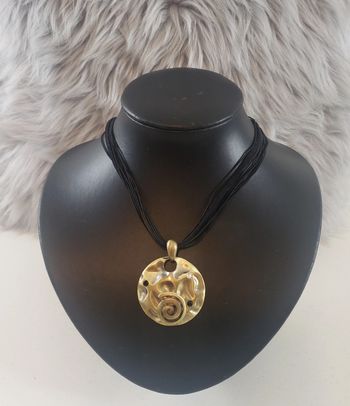 Joli collier