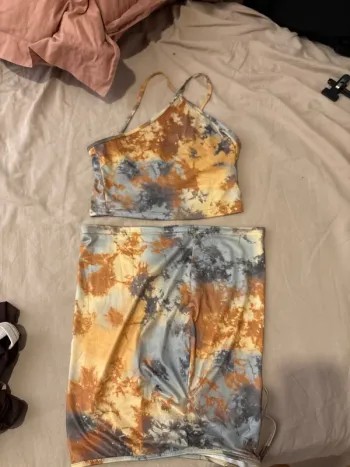 Tenue jupe + haut Shein XS