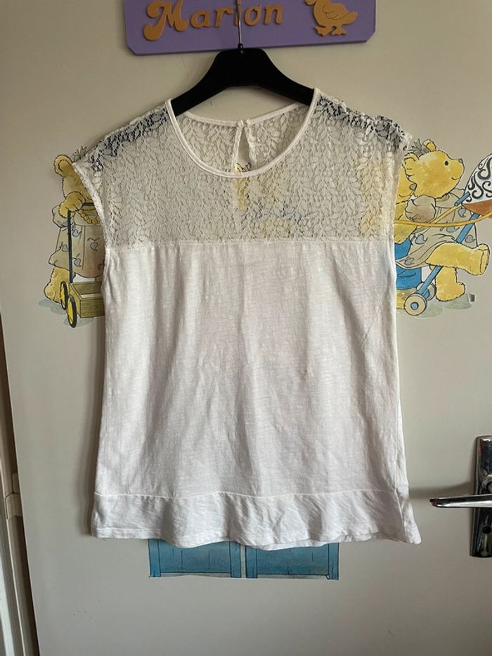 Tee shirt blanc avec joli détail dentelle, taille 14 ans, marque Vertbaudet