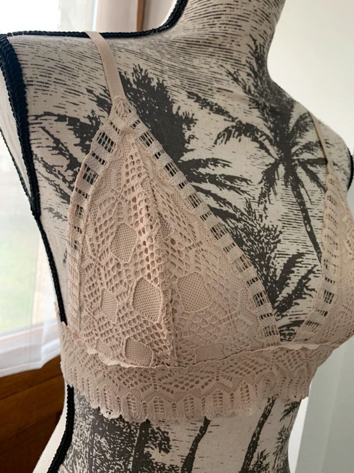 Soutien gorge - photo numéro 2