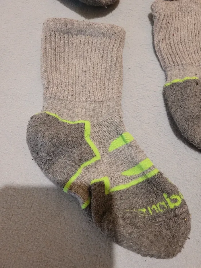 Lot 2 paires chaussettes taille 27/30 - photo numéro 2