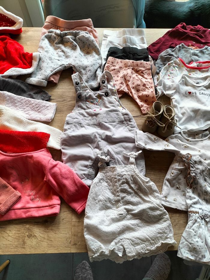 Lot vêtements 1 mois - photo numéro 3