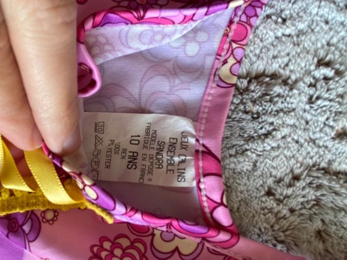 Superbe ensemble débardeur jupe 10 ans - photo numéro 3