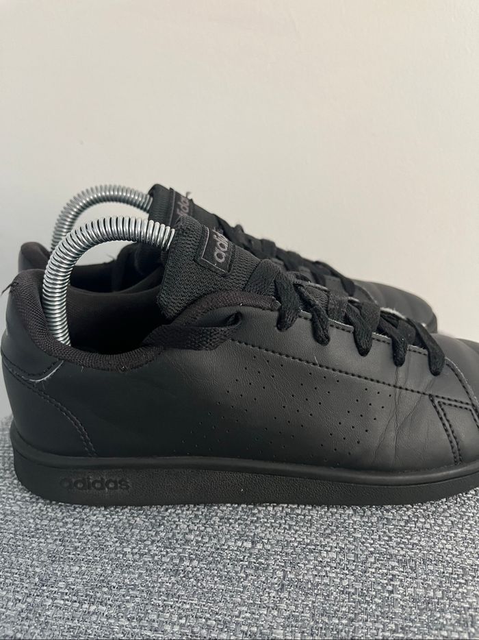 Baskets Adidas À Lacets Pour Enfants Taille 37 1/2 - photo numéro 3
