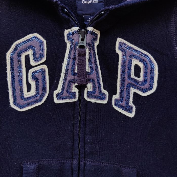 Lot de 2 pièces Gap fille 6/7 ans - veste à capuche et T-shirt - très bon état - photo numéro 8