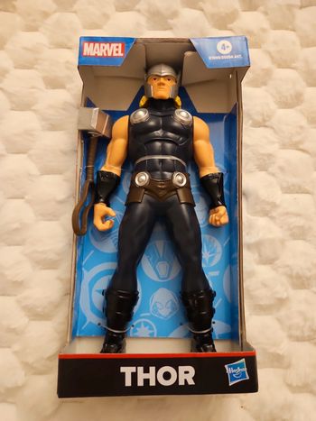 Figurine thor marvel
