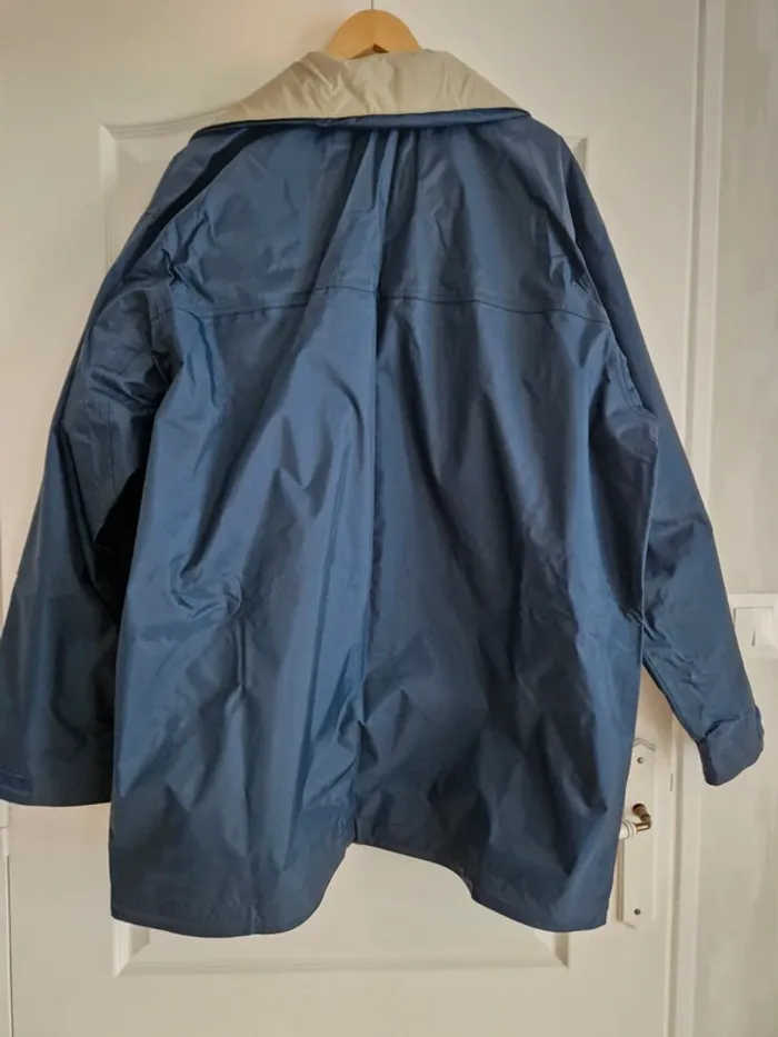 Coupe vent bleu marine - photo numéro 2