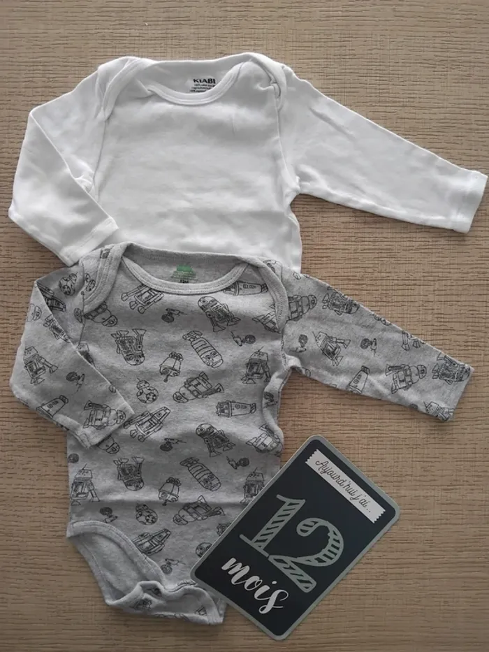 Lot bodys 12 mois / 73-76 cm