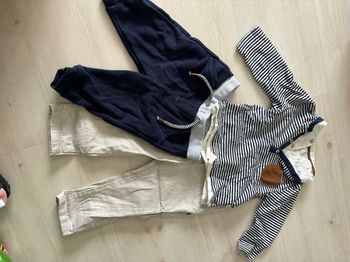 Lot haut + pantalon + jogging Okaidi 12 mois