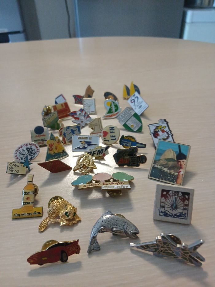 Lots de pin's pour collectionneurs tres bonne etats - photo numéro 8