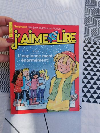 J'aime lire numéro 410 mars 2011. L'espionne ment énormémement !