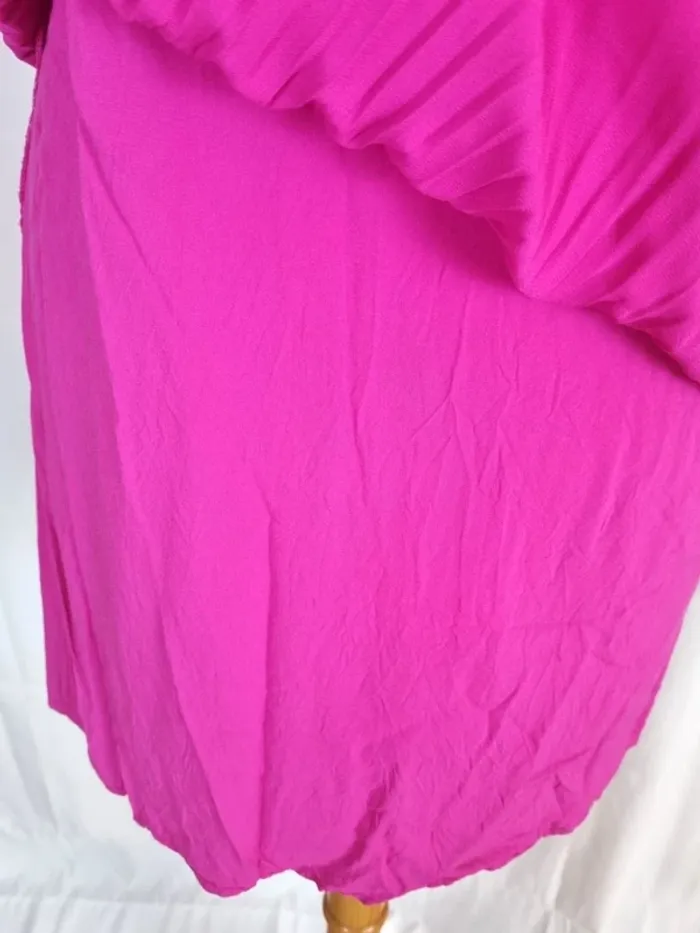 Belle robe Maje Fushia plissée manches volantées état impeccable T 36 - photo numéro 6