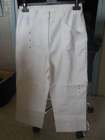 Pantalon blanc, marque Edmée de Roubaix, taille 40