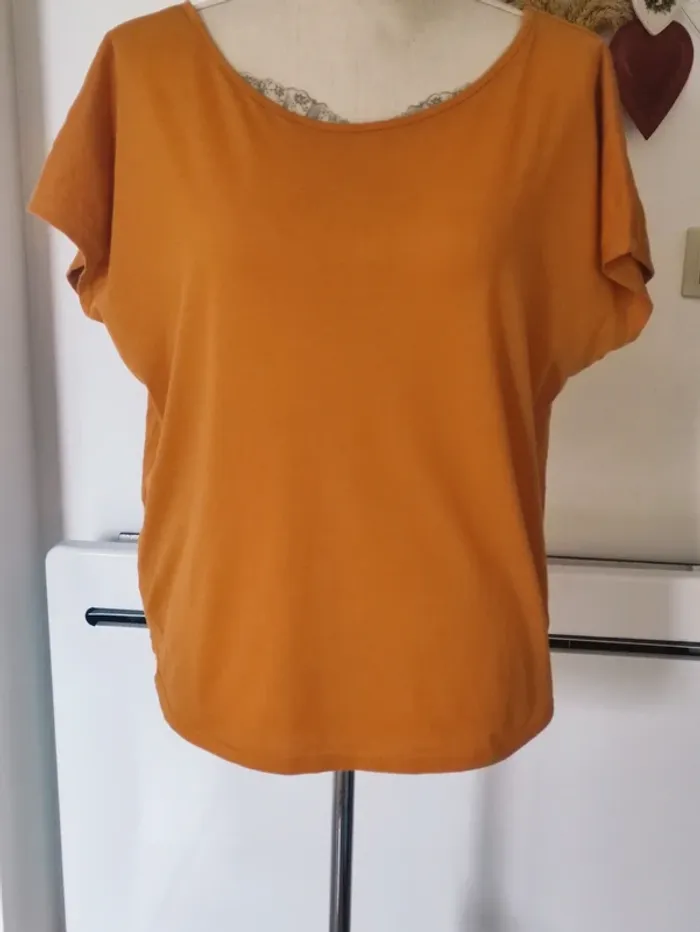 Mangue 🥭 tee-shirt décolleté plongeant dos 🎀 - photo numéro 3