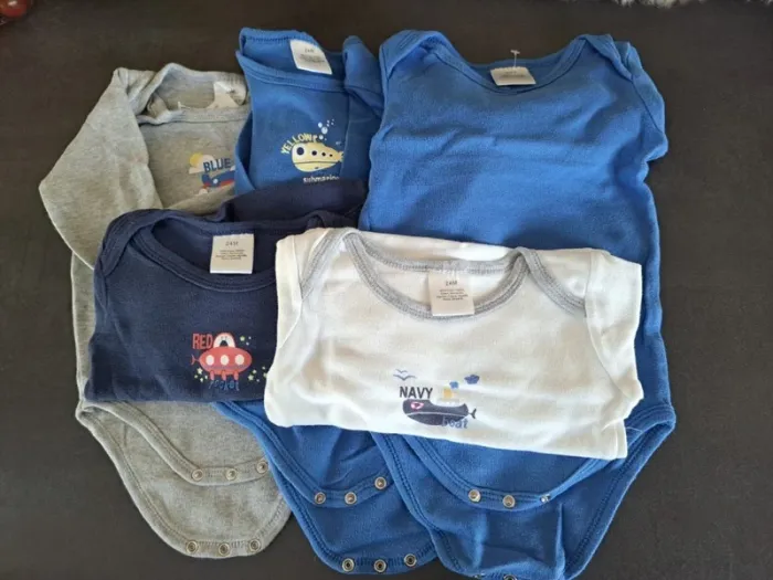 lot 5 bodies manches longues 24 mois